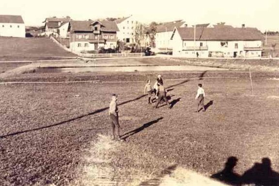 Fußballspiel zwischen 1933 und 1938